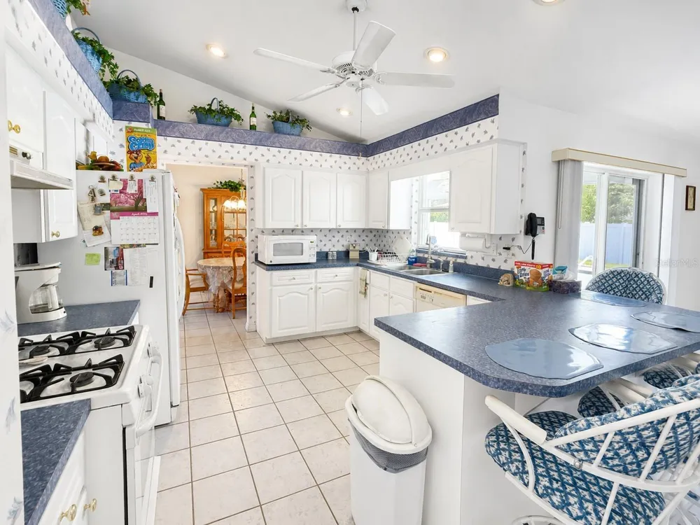 204 LAKE MARIAM COURT Winter Haven, FL 33884