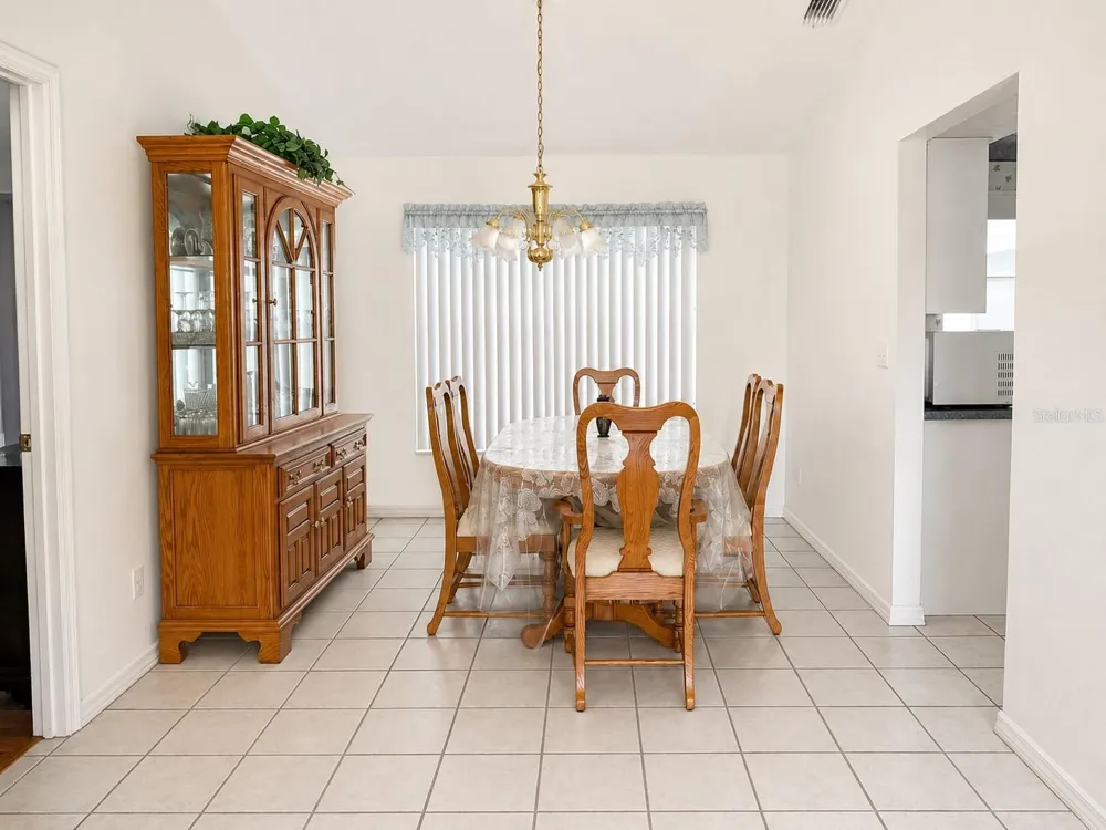 204 LAKE MARIAM COURT Winter Haven, FL 33884