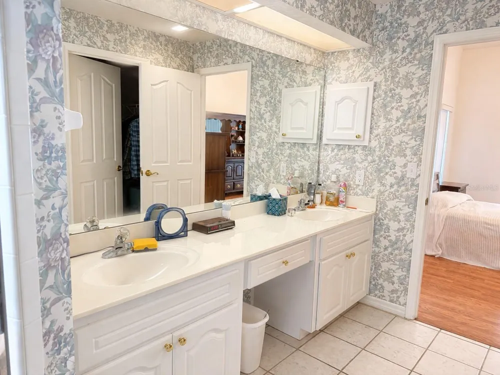 204 LAKE MARIAM COURT Winter Haven, FL 33884