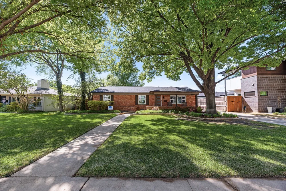 9911 Hurley Way Dallas, TX 75220