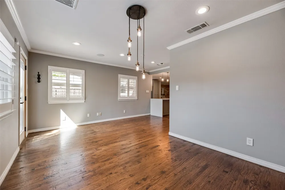9911 Hurley Way Dallas, TX 75220