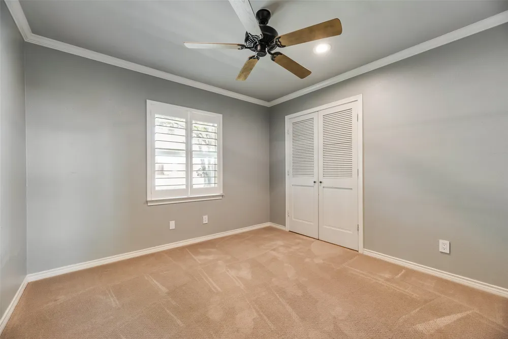9911 Hurley Way Dallas, TX 75220