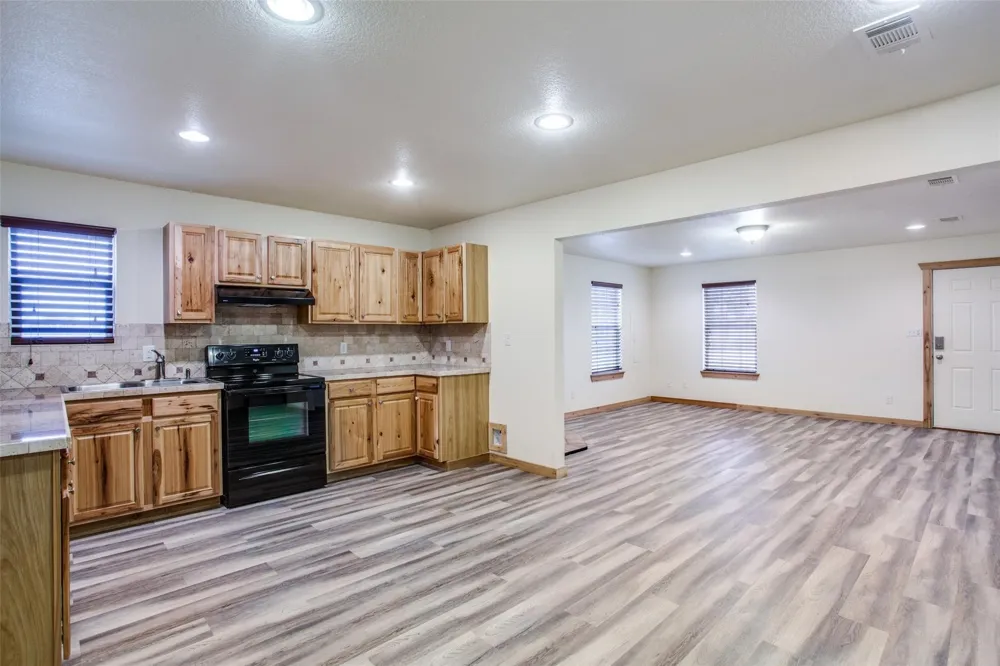 470 County Road 3198 Decatur, TX 76234