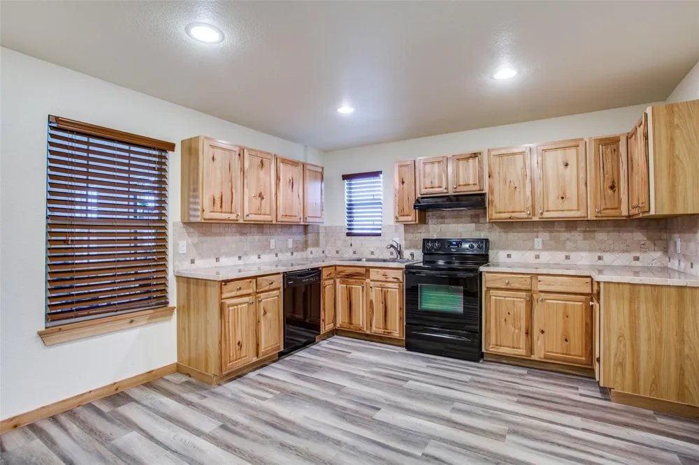 470 County Road 3198 Decatur, TX 76234