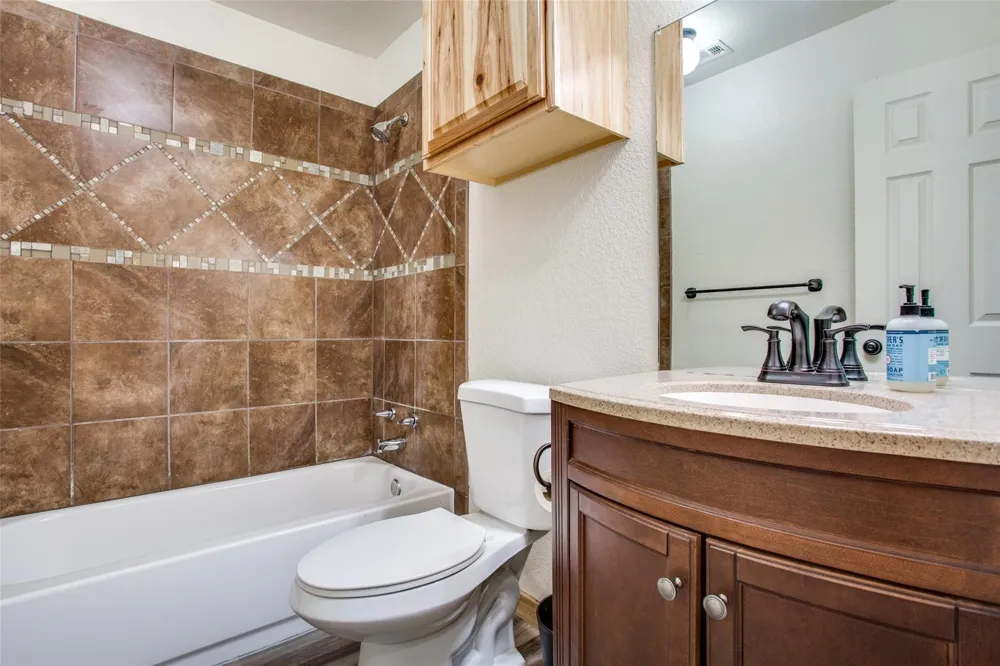 470 County Road 3198 Decatur, TX 76234