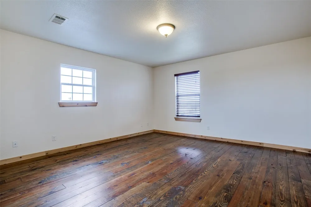 470 County Road 3198 Decatur, TX 76234