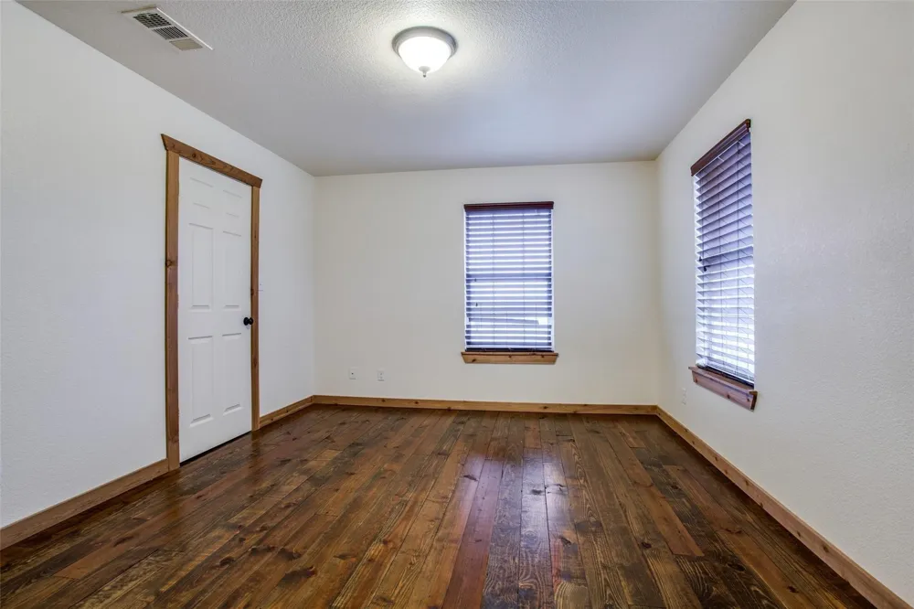 470 County Road 3198 Decatur, TX 76234