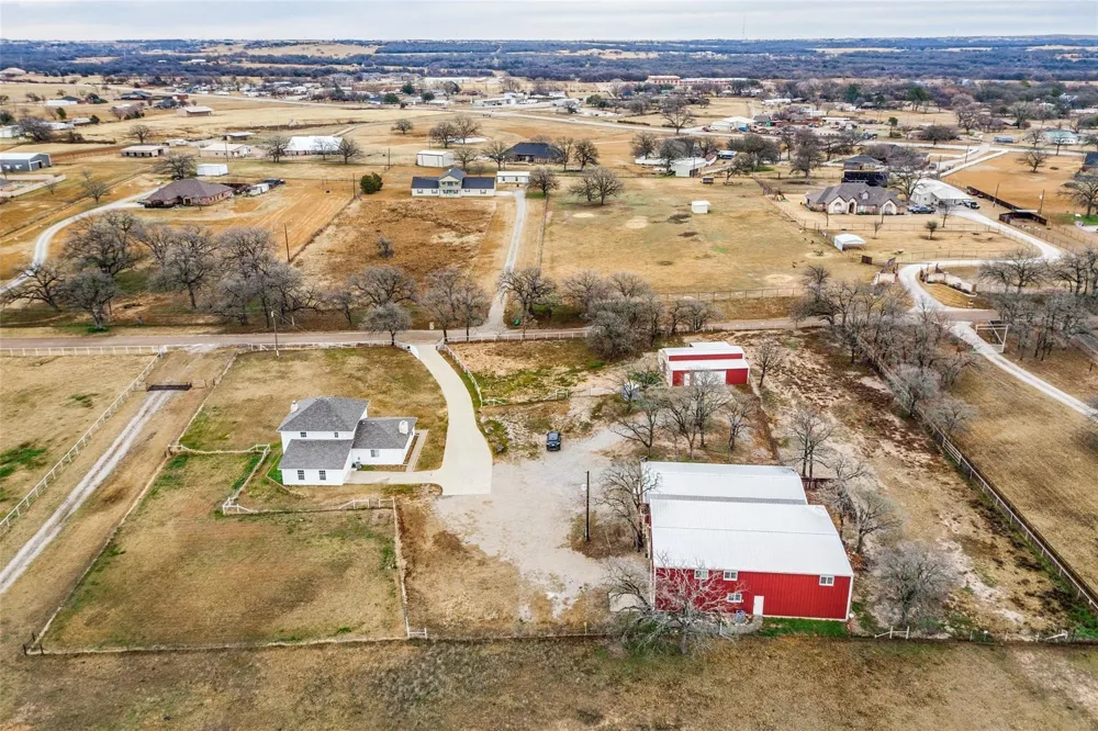 470 County Road 3198 Decatur, TX 76234