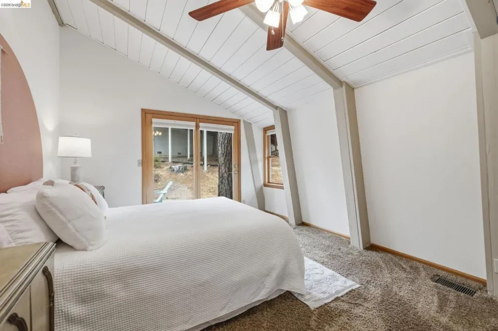 19933 Pine Mountain Dr. Groveland, CA 95321