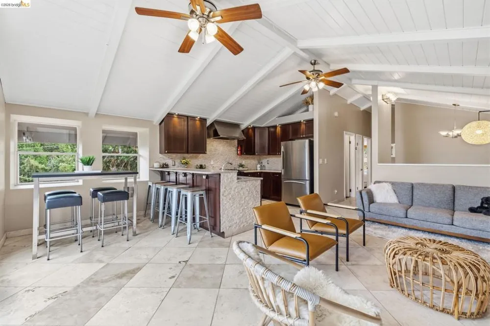 19933 Pine Mountain Dr. Groveland, CA 95321