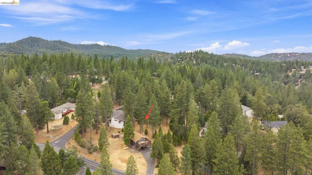 19933 Pine Mountain Dr. Groveland, CA 95321