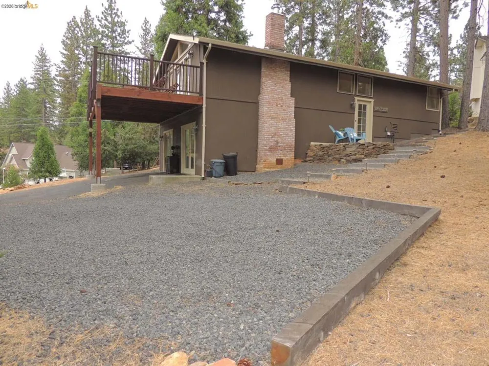 19933 Pine Mountain Dr. Groveland, CA 95321