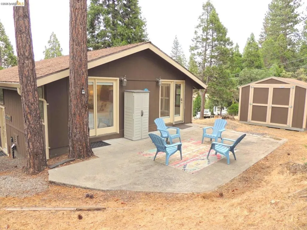 19933 Pine Mountain Dr. Groveland, CA 95321