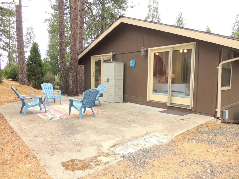 19933 Pine Mountain Dr. Groveland, CA 95321