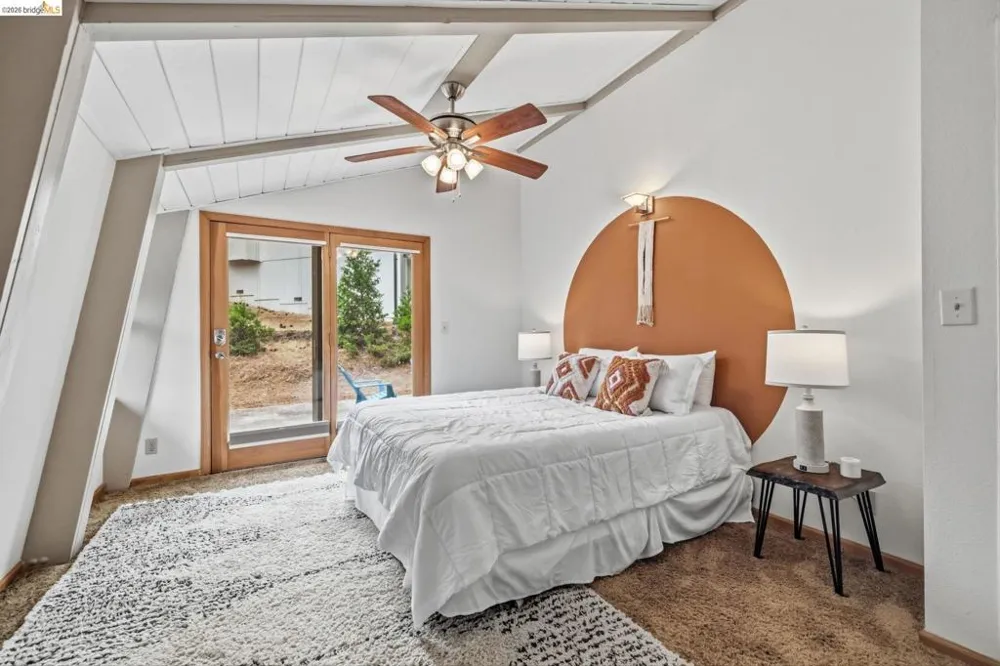 19933 Pine Mountain Dr. Groveland, CA 95321
