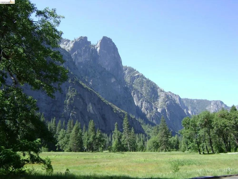 19933 Pine Mountain Dr. Groveland, CA 95321