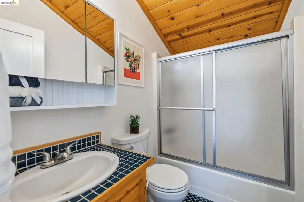 19933 Pine Mountain Dr. Groveland, CA 95321