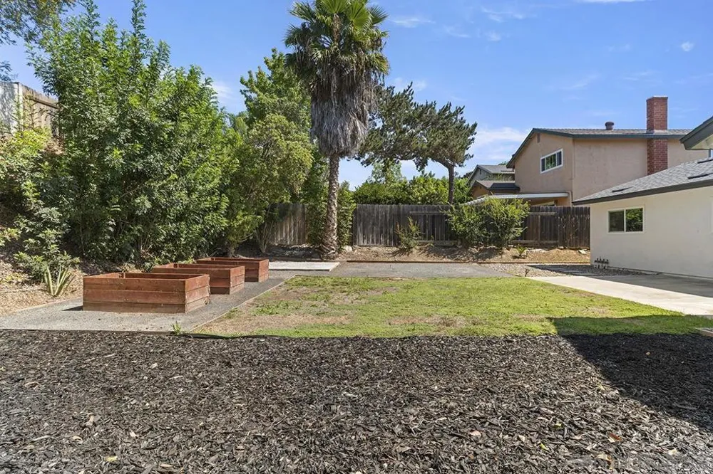 5898 Agee Street San Diego, CA 92122
