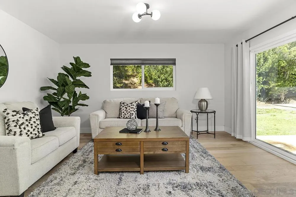 5898 Agee Street San Diego, CA 92122