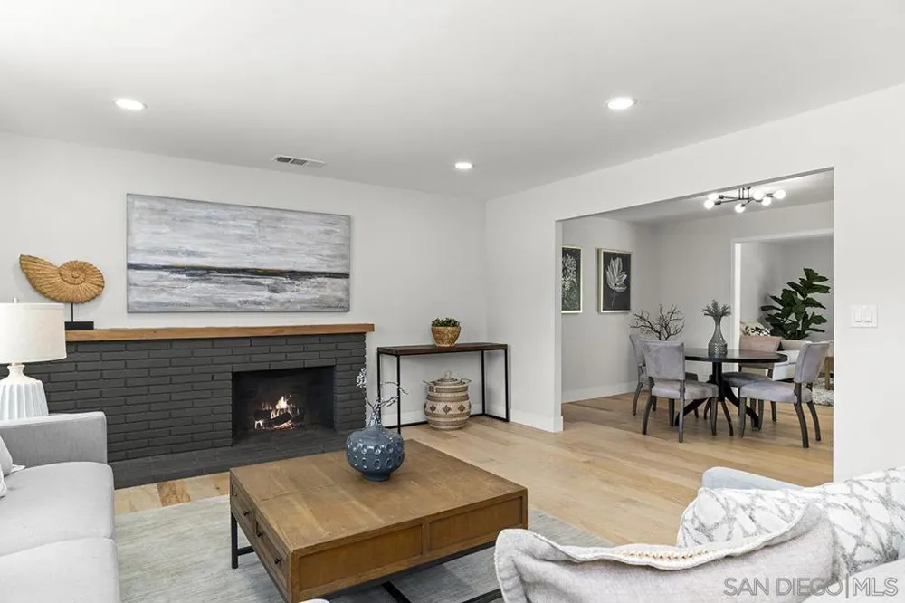 5898 Agee Street San Diego, CA 92122