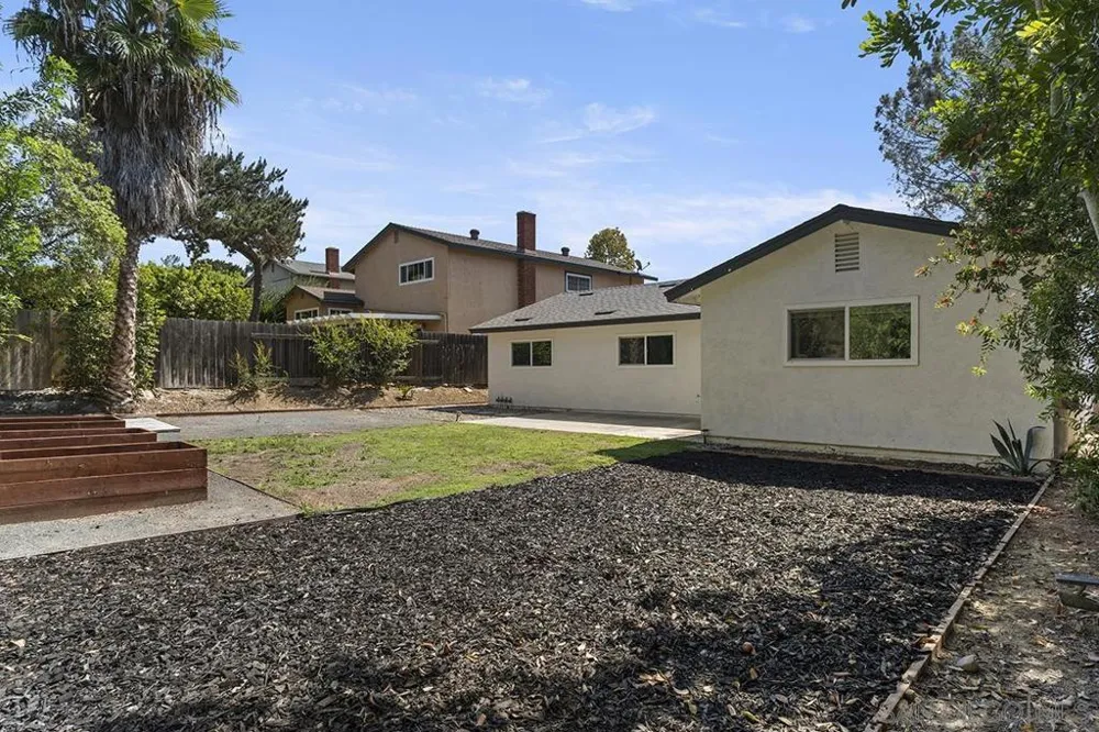 5898 Agee Street San Diego, CA 92122
