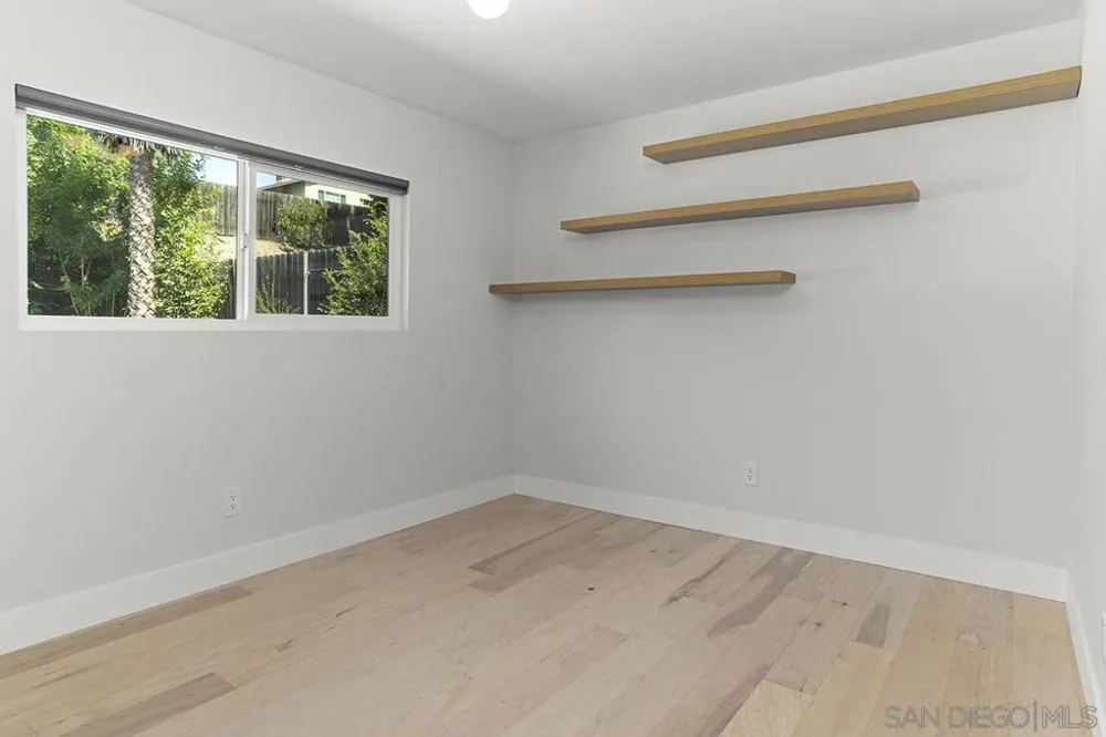 5898 Agee Street San Diego, CA 92122
