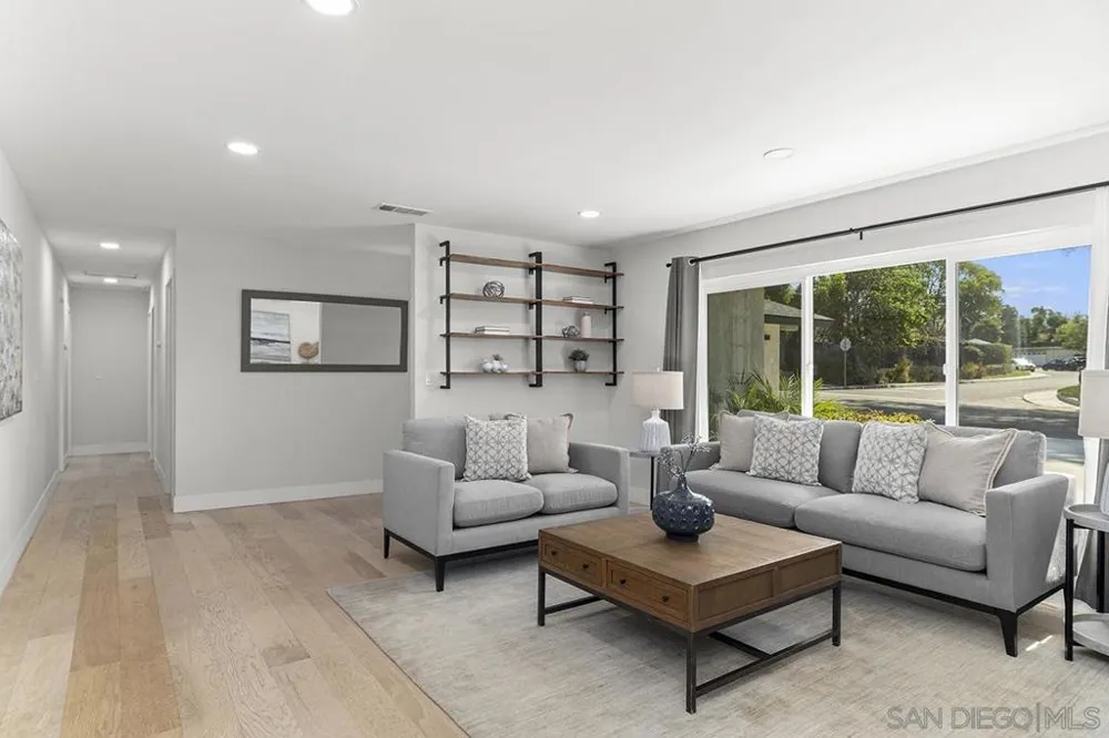 5898 Agee Street San Diego, CA 92122