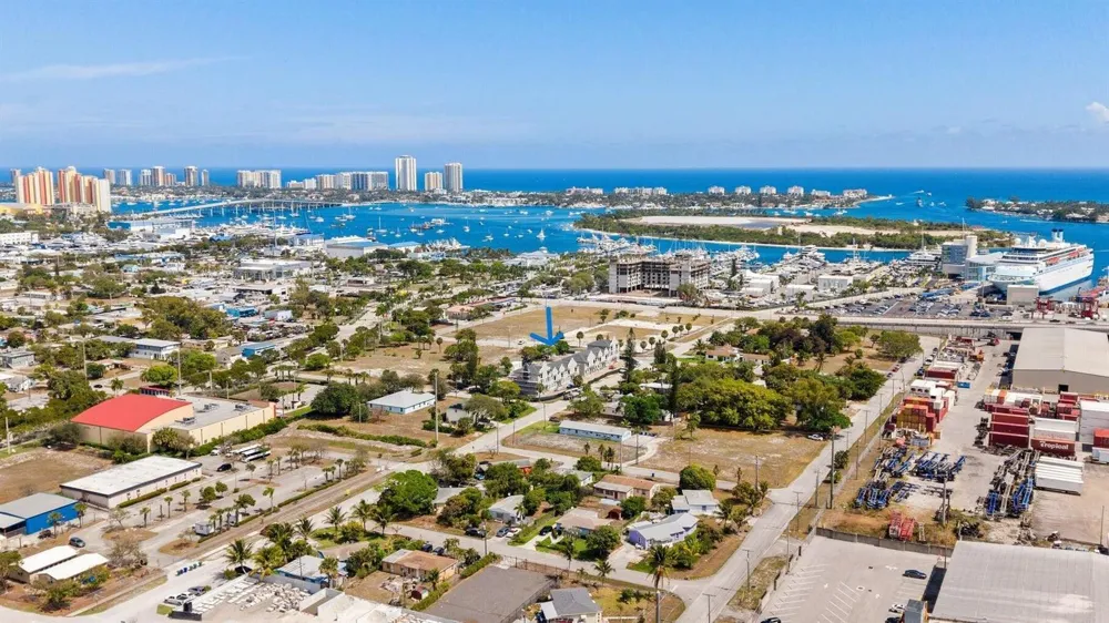 130 W 11th Street #134 Riviera Beach, FL 33404