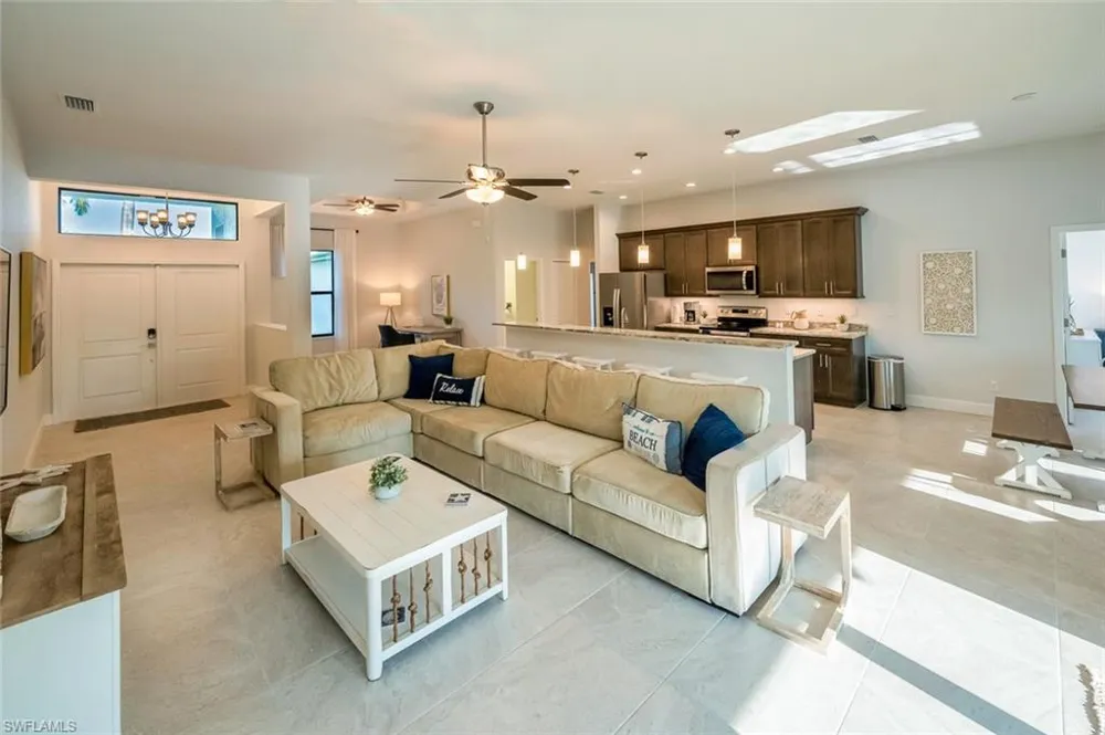2906 SE 8th Avenue Cape Coral, FL 33904