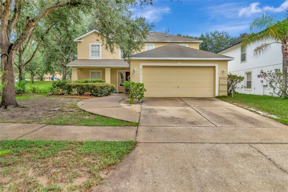 216 TRES REYES LANE Groveland, FL 34736
