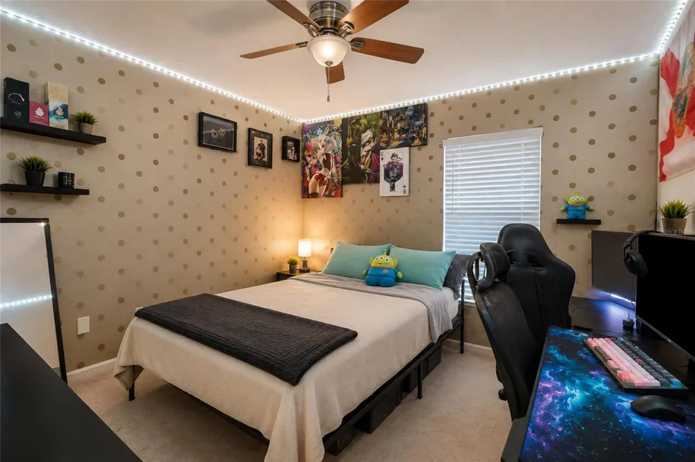 216 TRES REYES LANE Groveland, FL 34736