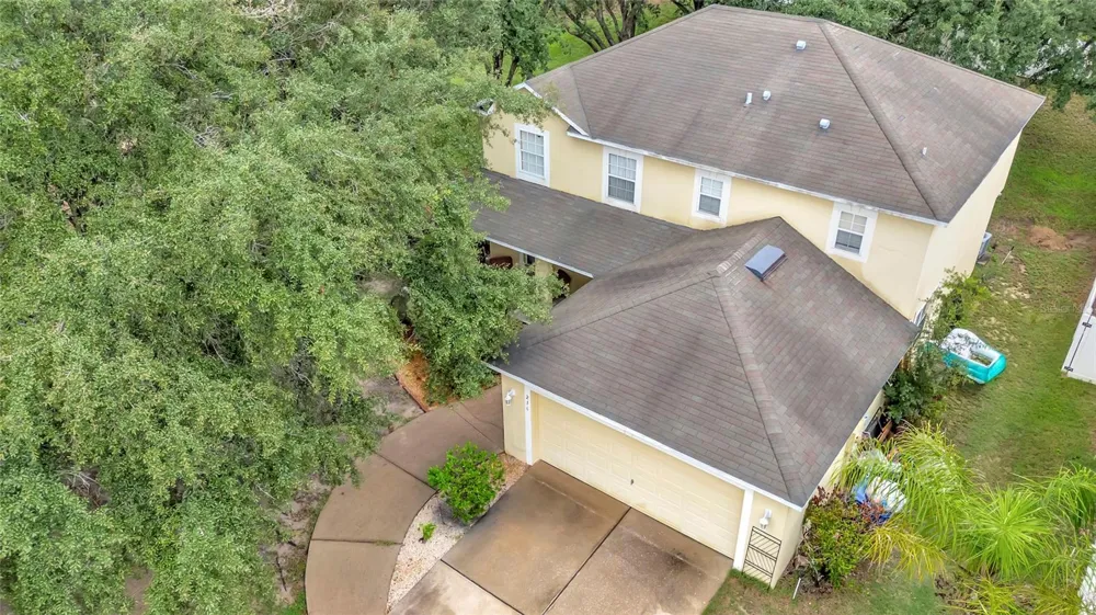 216 TRES REYES LANE Groveland, FL 34736