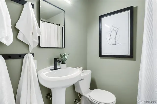 1769 Geneva Street Aurora, CO 80010