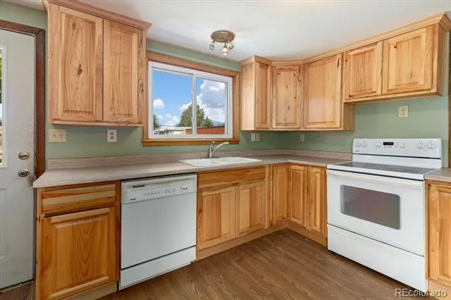 533 River Drive Salida, CO 81201