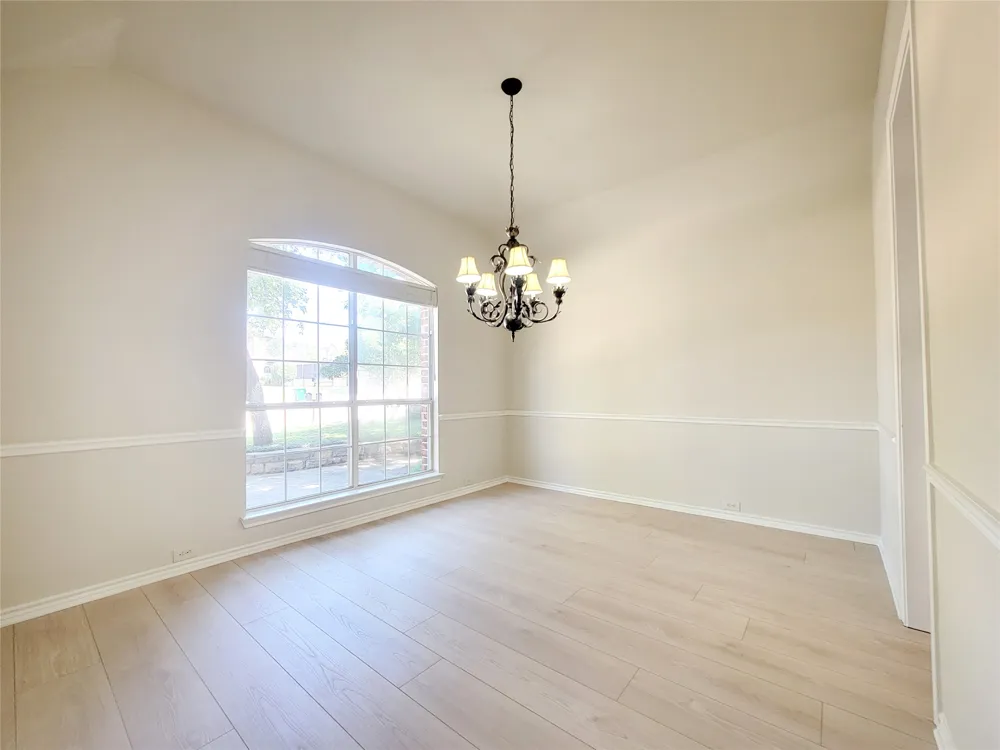 3402 Bentley Court Highland Village, TX 75077