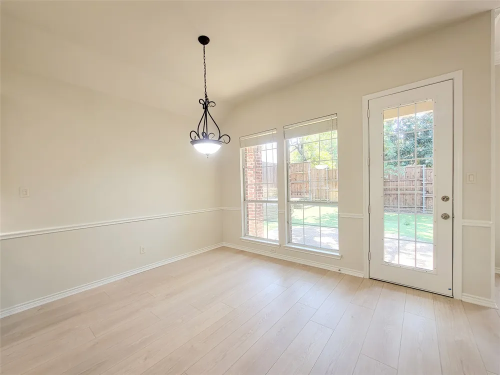 3402 Bentley Court Highland Village, TX 75077