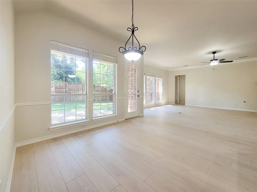 3402 Bentley Court Highland Village, TX 75077