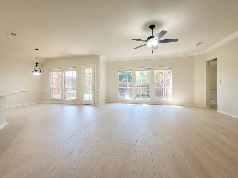 3402 Bentley Court Highland Village, TX 75077