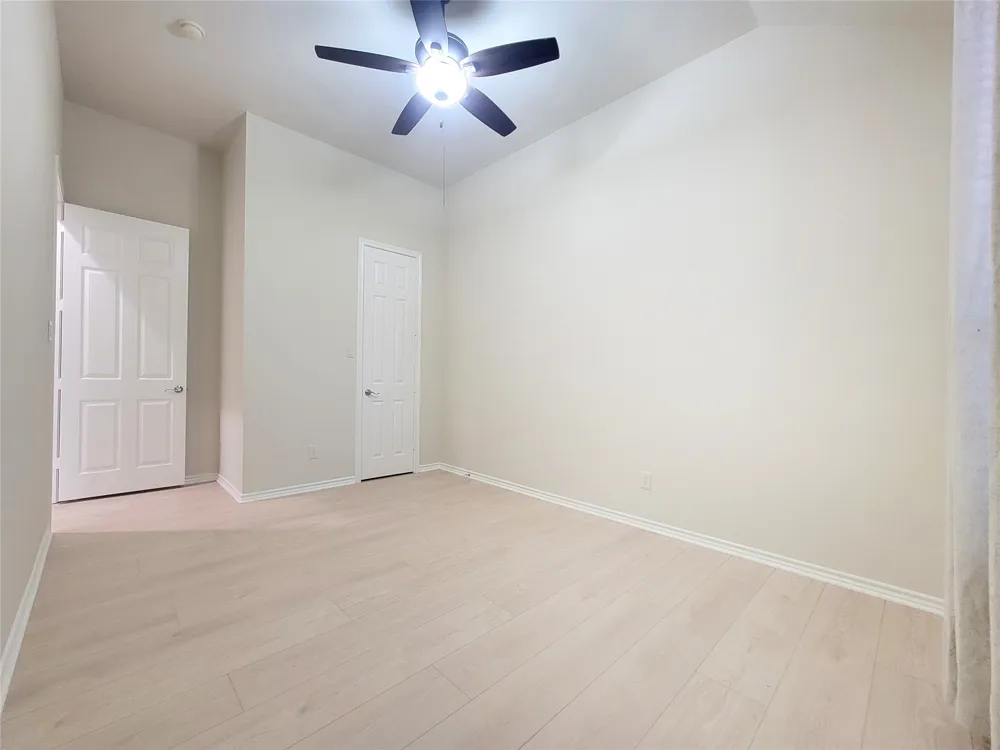 3402 Bentley Court Highland Village, TX 75077