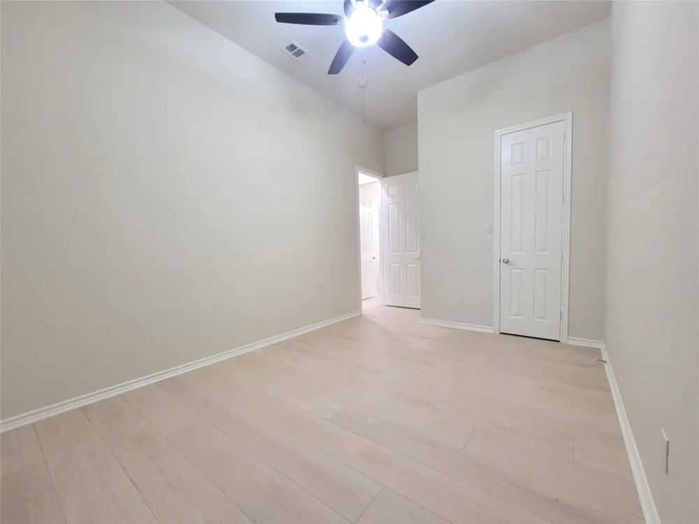 3402 Bentley Court Highland Village, TX 75077