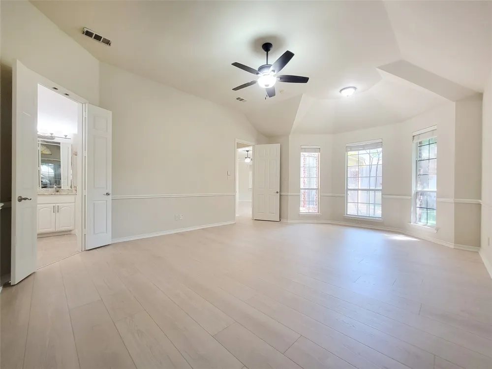 3402 Bentley Court Highland Village, TX 75077