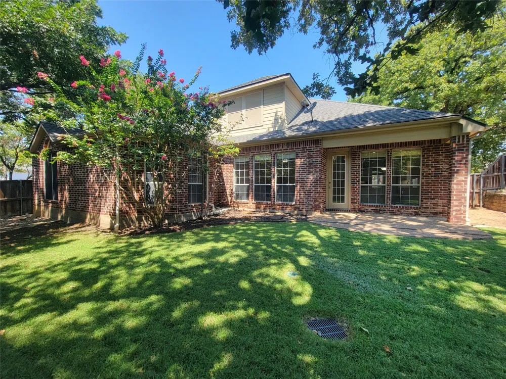 3402 Bentley Court Highland Village, TX 75077