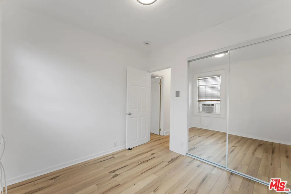 1300 Sanborn Avenue Los Angeles, CA 90027