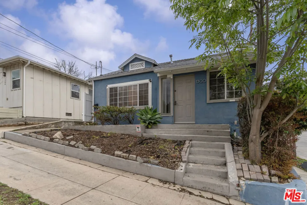 1300 Sanborn Avenue Los Angeles, CA 90027