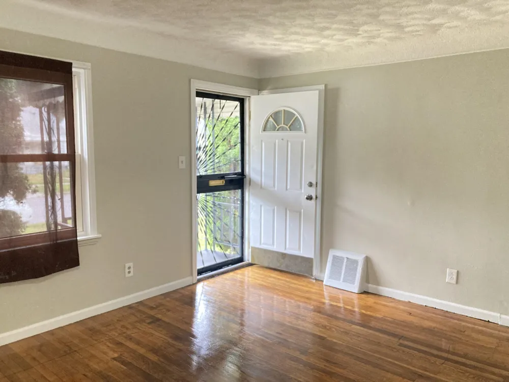 19447 Rutherford Street Detroit, MI 48235
