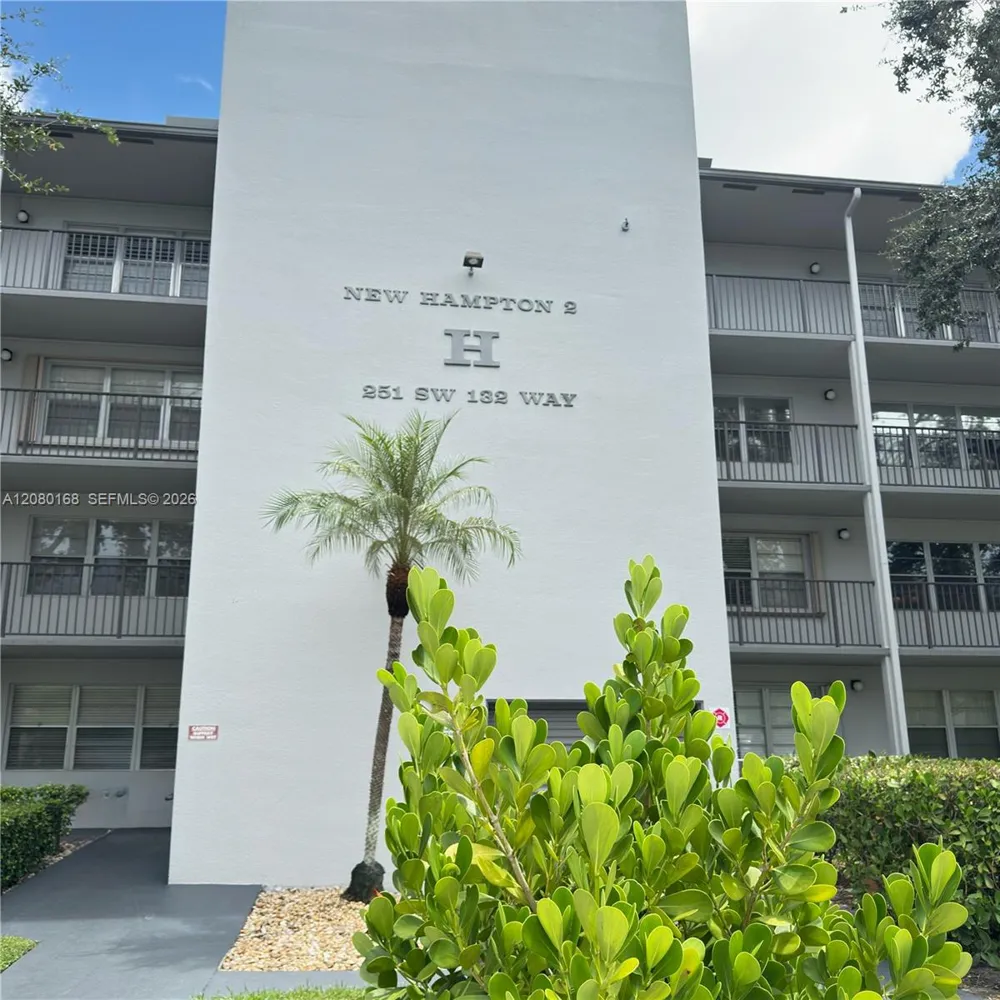 251 SW 132nd Way #206H Pembroke Pines, FL 33027