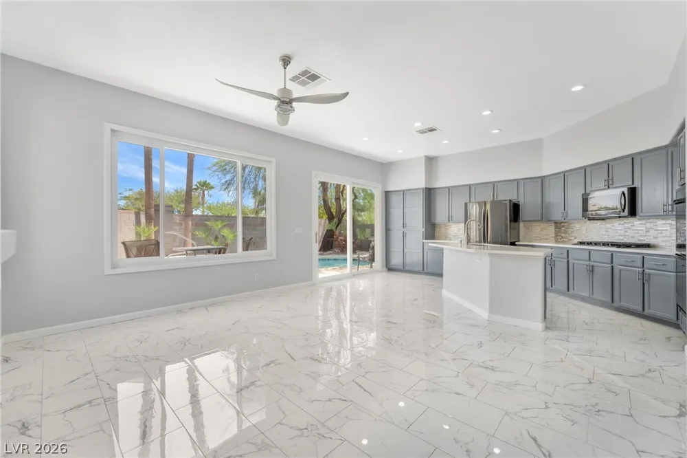 808 Cambridge Cross Las Vegas, NV 89144