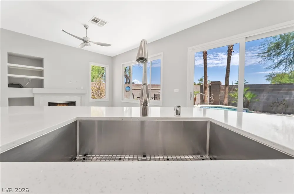 808 Cambridge Cross Las Vegas, NV 89144
