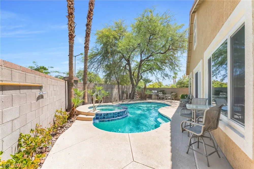 808 Cambridge Cross Las Vegas, NV 89144