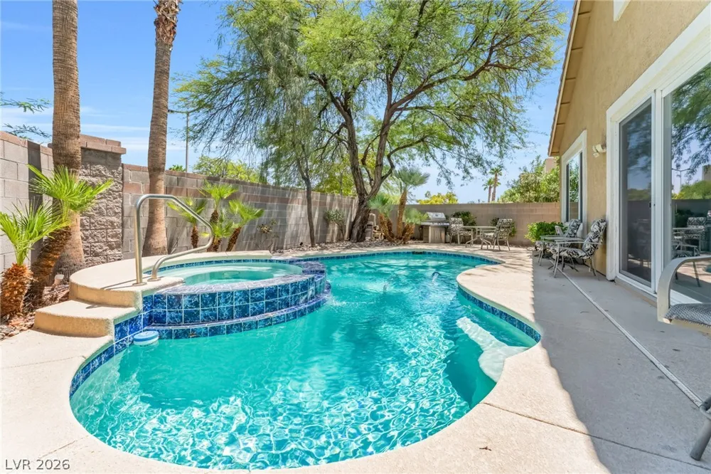 808 Cambridge Cross Las Vegas, NV 89144